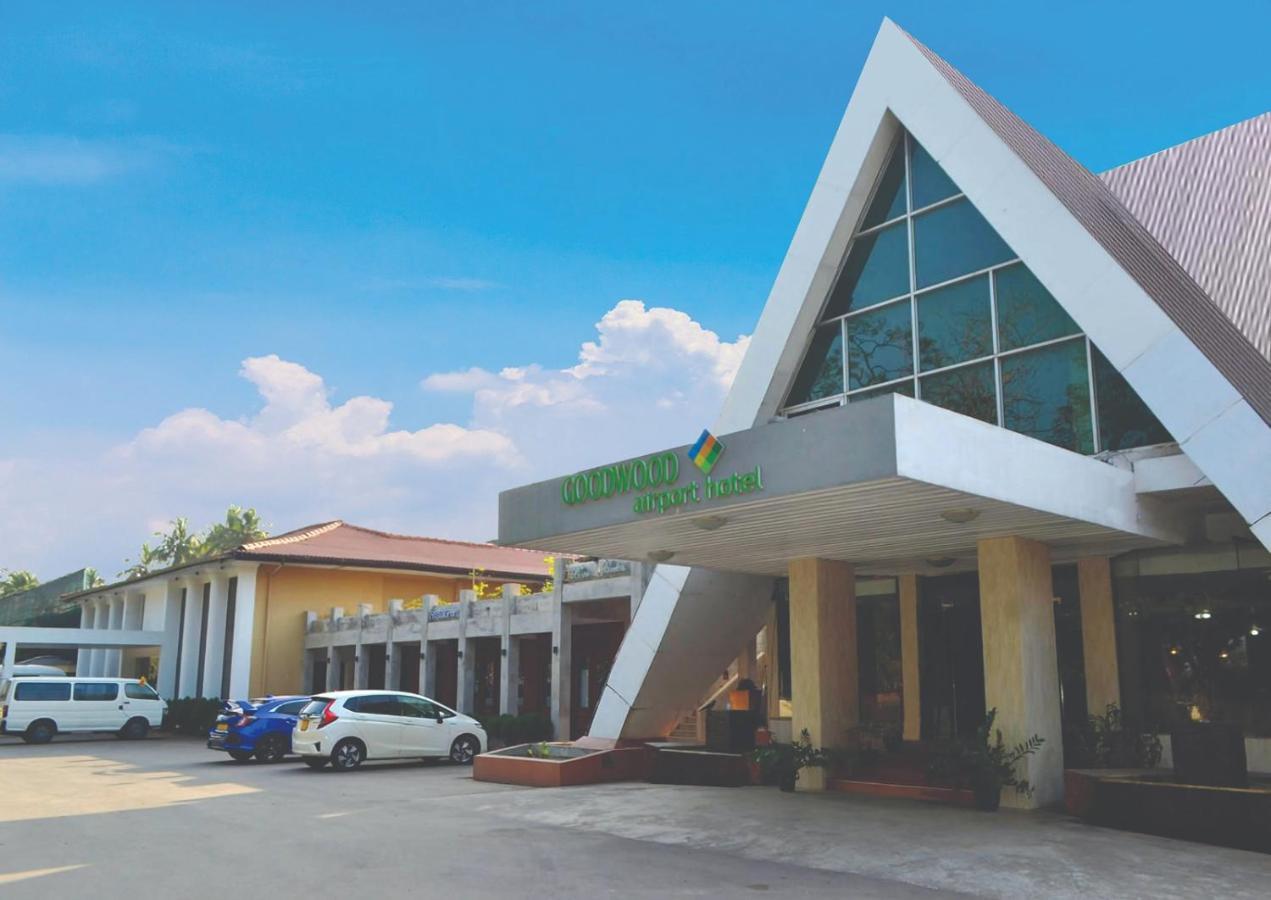 Good Wood Airport Hotel Katunayake Exterior photo